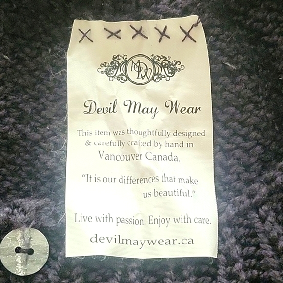 Devil May Wear Knit Sweater - Picture 5 of 5